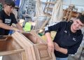 Cine spune că tinerii nu mai învață meserii? Ce au reușit elevii din Sighet