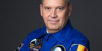 Din Baia Mare, cu gândul la stele. Dumitru Prunariu și Radu Gologan au vorbit despre infinit