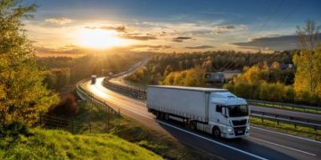România duce lipsă de 70.000 de șoferi de TIR. Firmele de transport caută angajați în străinătate