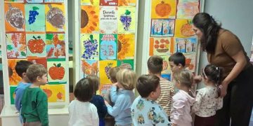 Expoziție realizată de preșcolari, la Biblioteca Județeană din Baia Mare
