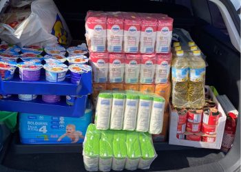 Gest de solidaritate la Sighetu Marmației – Parohia Ortodoxă Ucraineană a donat alimente Centrului Maternal