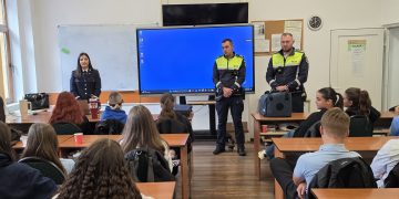 Alegerile de azi, consecințele de mâine – Polițiștii maramureșeni, în dialog cu liceenii din Sighetu Marmației