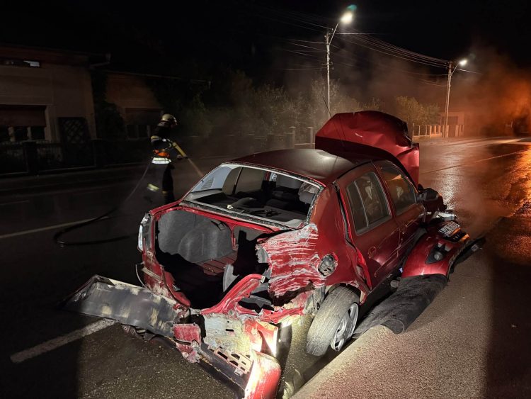 Accident rutier în Târgu Lăpuș – Pompierii voluntari au intervenit pentru degajarea carosabilului