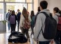 Măsuri dure în școli, după atacul cu cuțitul din Bistrița – Ministrul Educației: „Ne gândim la controlul rucsacului copilului”