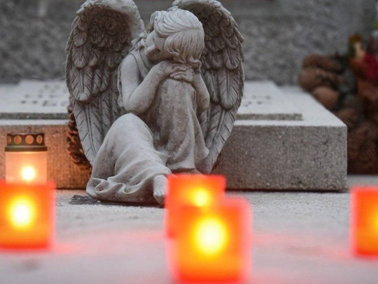 Parohia romano-catolică „Sfânta Treime” din Baia Mare – Sfinte Liturghii pentru cei adormiți la Cimitirul Horea