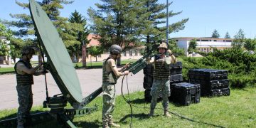 Armata Română recrutează subofițeri în activitate – Înscrieri la două școli militare