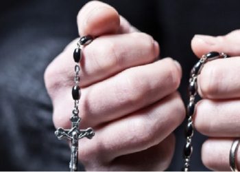 „Rozariul pentru familii”, la Mănăstirea „Sfânta Maria” din Baia Mare