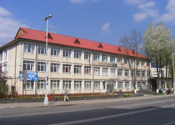 182 de candidați vor să conducă școlile din Maramureș. Marți începe concursul pentru directori