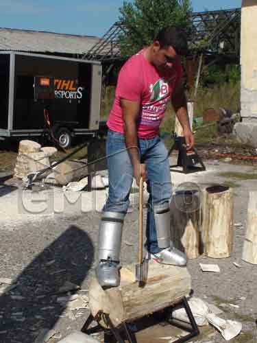 TAIETORI DE LEMNE - Concurs de taiat lemne, organizat de IPJ la Sighetu Marmatiei