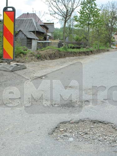 Foto: Groapa DN 18 (c) eMaramures.ro